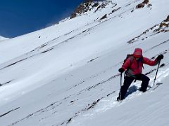 09C Jerome Ryan descends carefully from Yuhin Peak summit 5100m after the heavy overnight snowfall above Ak-Sai Travel Lenin Peak Camp 1 4400m